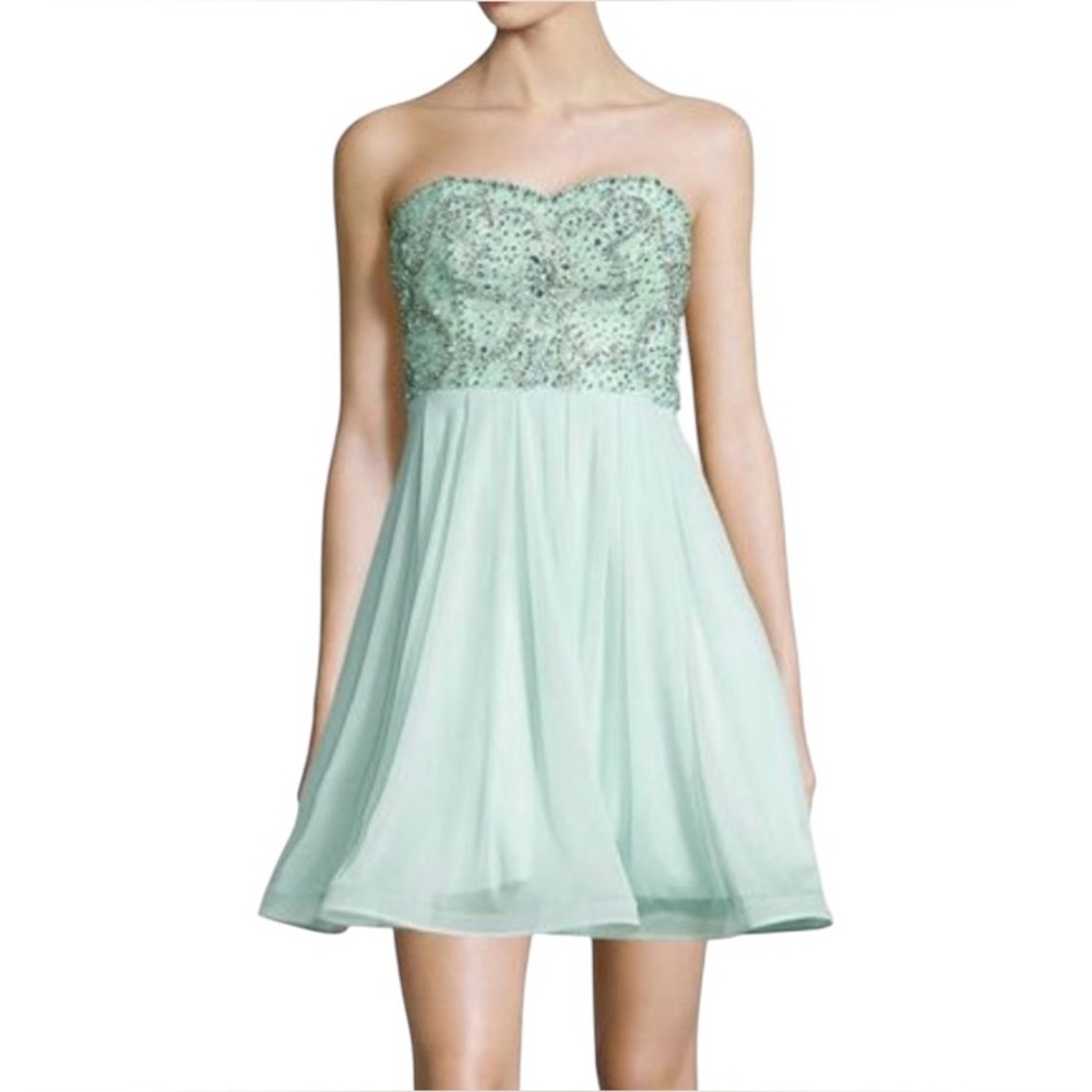 NWT MY MICHELLE STRAPLESS TULLE AND SEQUIN MINI DRESS SIZE 9